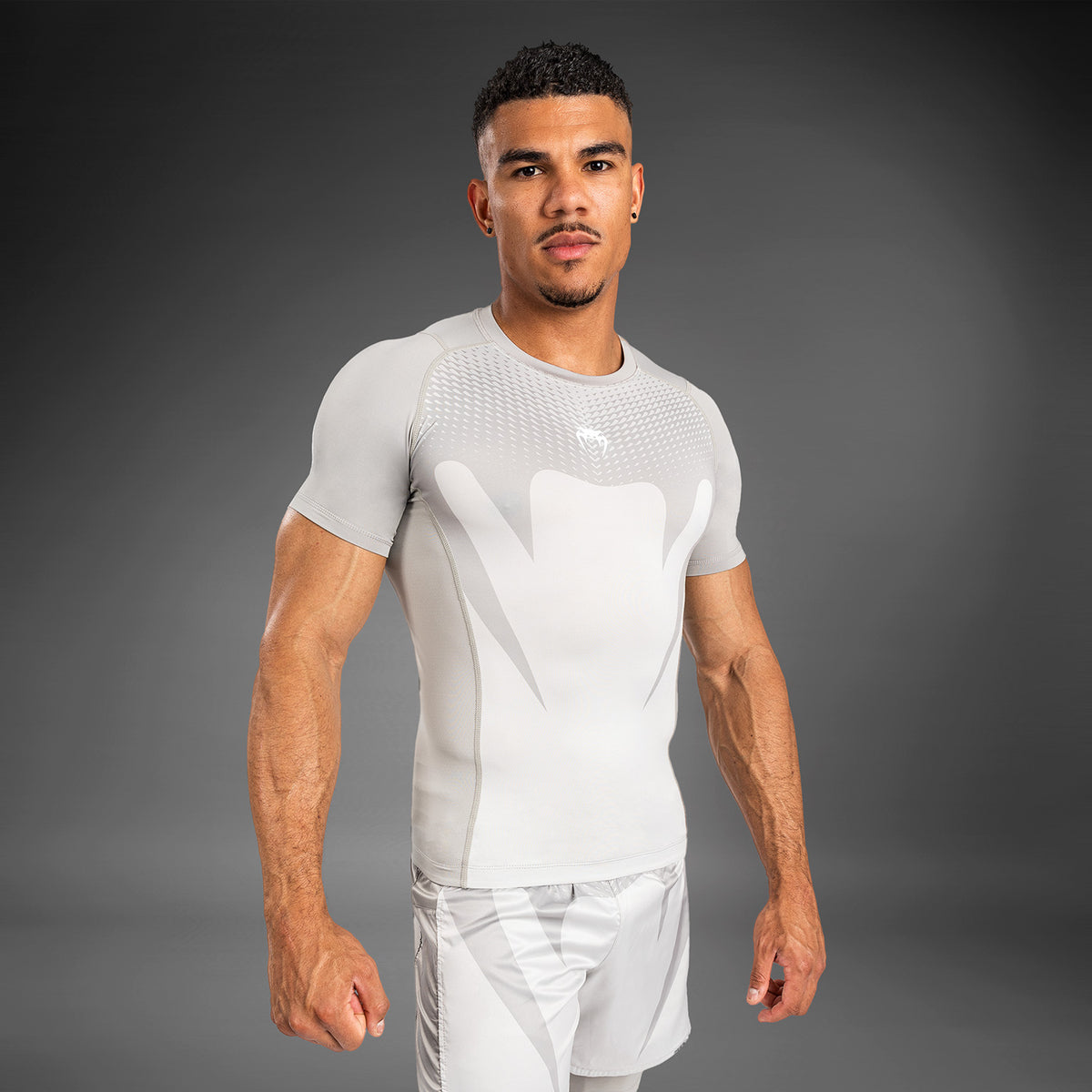 Rashguard à Manches courtes pour Hommes Venum Attack - Sable - product-type_T-Shirts de Compression