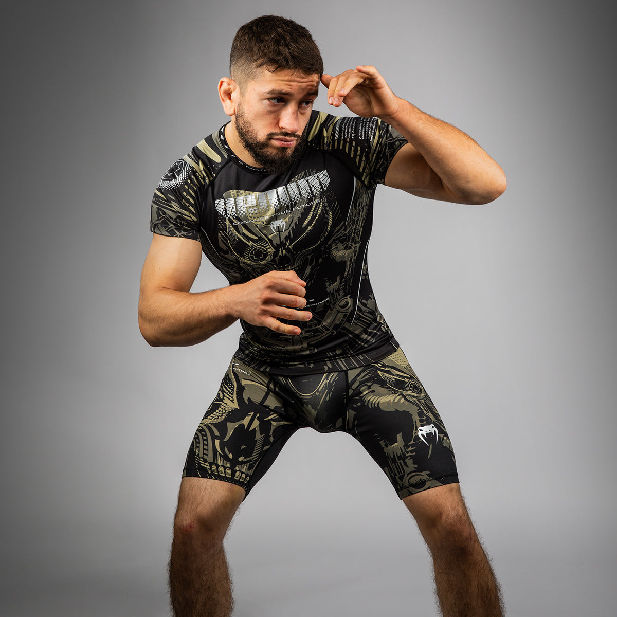 Rashguard à manches courtes Venum Invader - Noir/Sable - product-type_T-Shirts de Compression