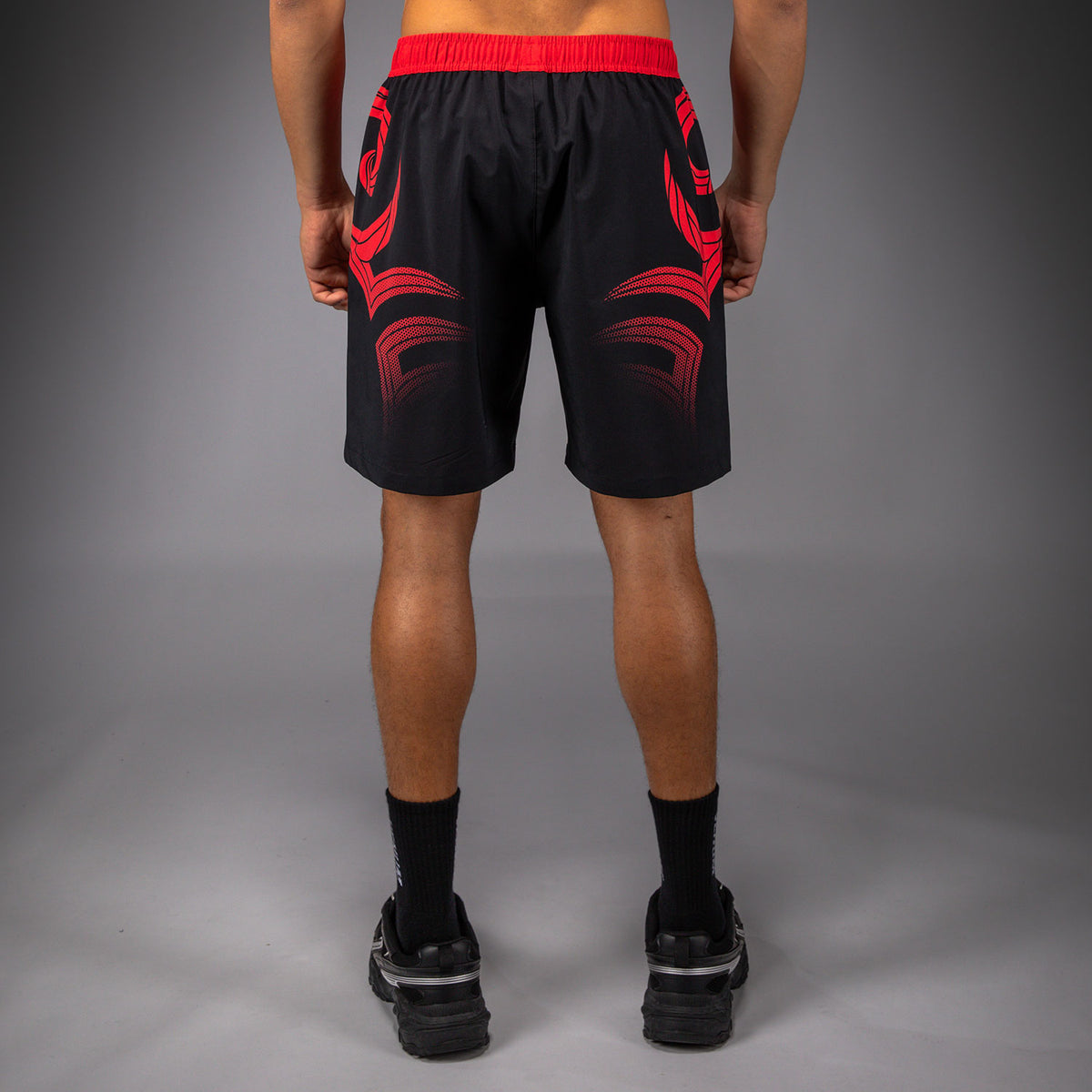 Short d'entraînement Venum x Mike Tyson Tiger - Noir Profond/Rouge Intense - product-type_Shorts de training