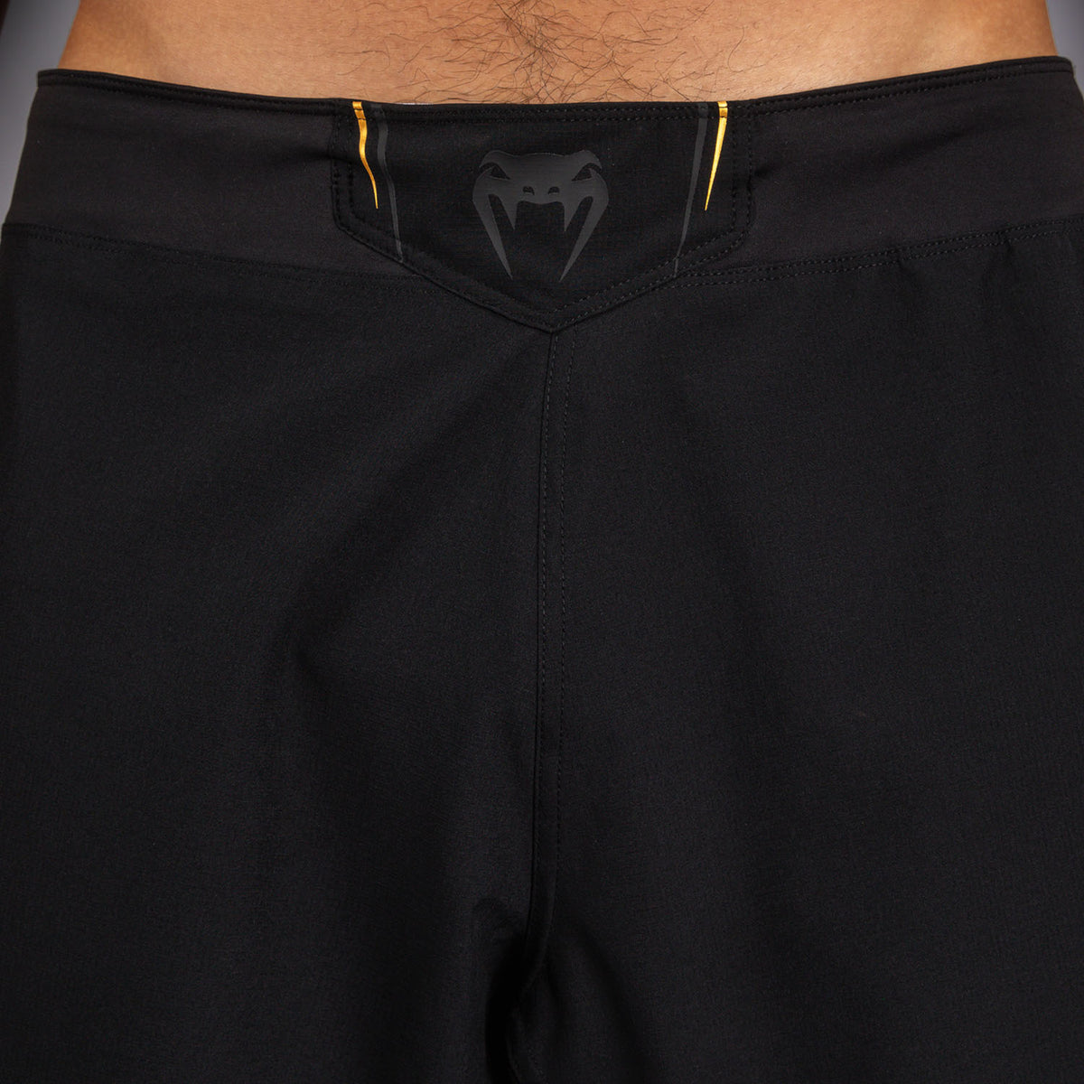 Short de Combat Venum G-Core - Noir/Or - product-type_Shorts de MMA
