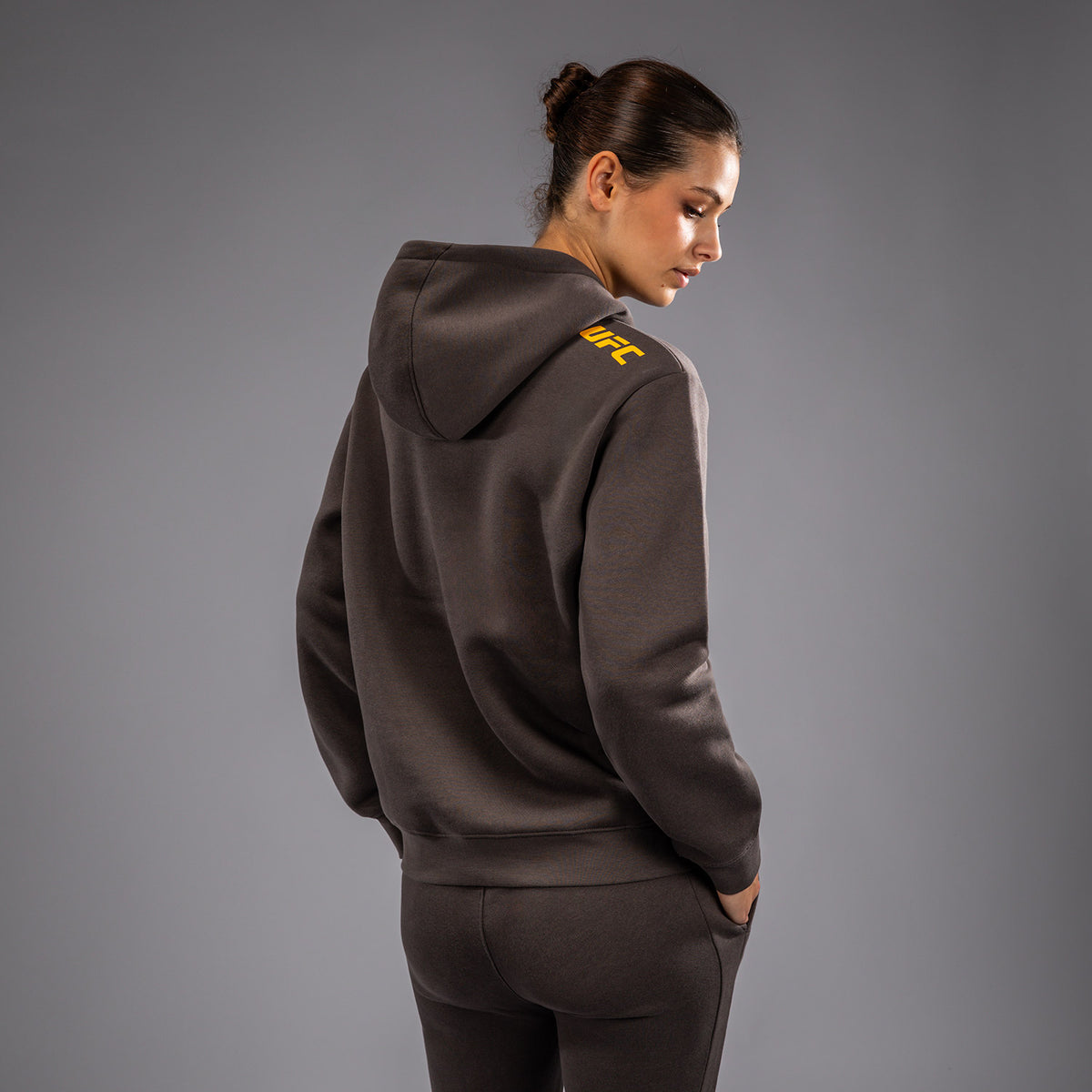 Sweatshirt à Capuche pour Femmes UFC Fusion by Venum Fight Week - Marron Terrestre - product-type_Sweatshirts