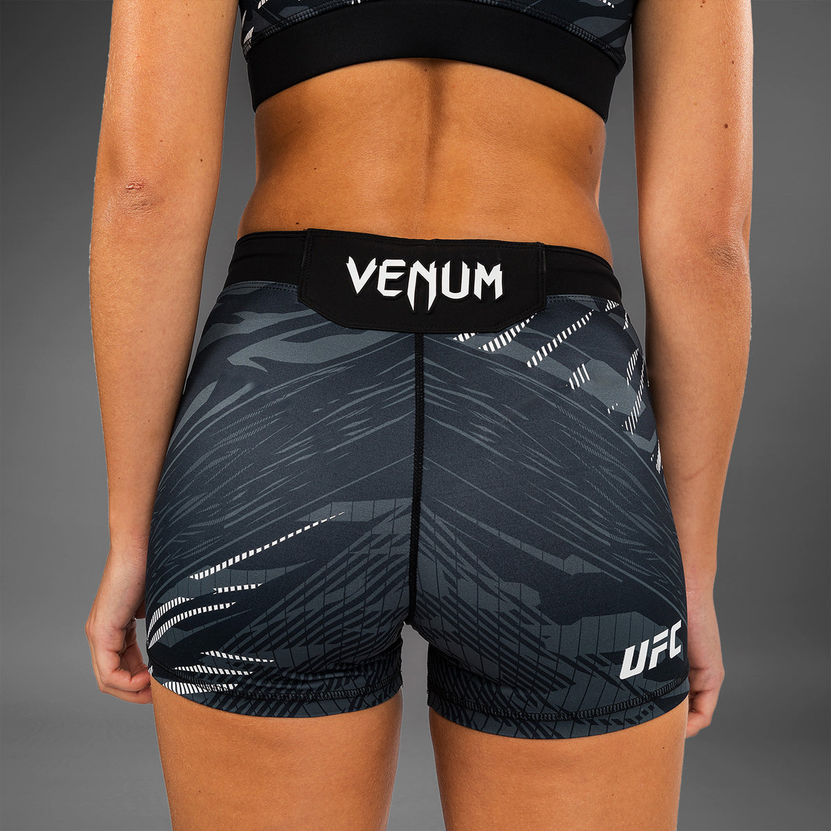Short de compression pour Femmes UFC Fusion by Venum Authentic Fight Night - Coupe Courte - Noir - product-type_Shorts de compression
