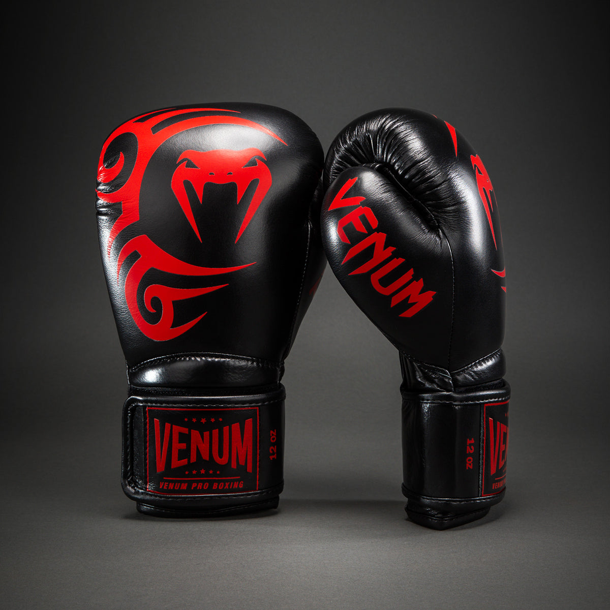 Gants de boxe Venum Giant 2.0 Mike Tyson Pro – Noir/Rouge - Sac inclus
